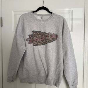 Kansas City Chiefs Graphic Crew Fleece - Grey